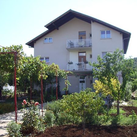 Apartment Dalmatien Raslina Exteriör bild