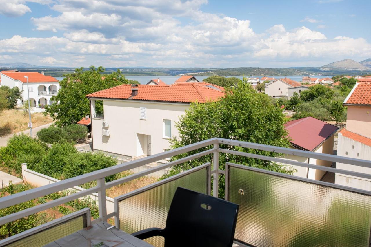 Apartment Dalmatien Raslina Exteriör bild